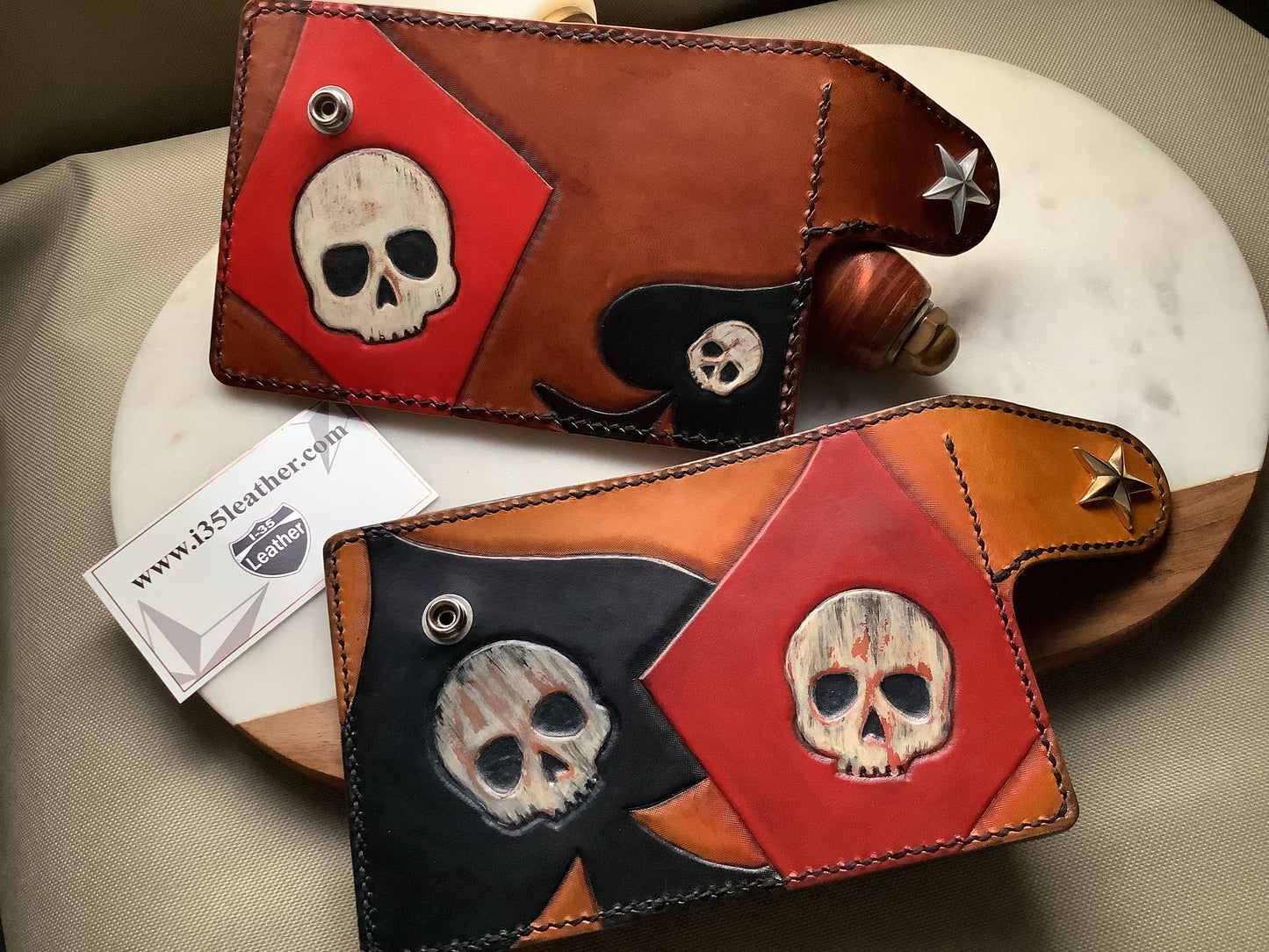 I-35 Leather - Vertical Wallet - Casino Skulls